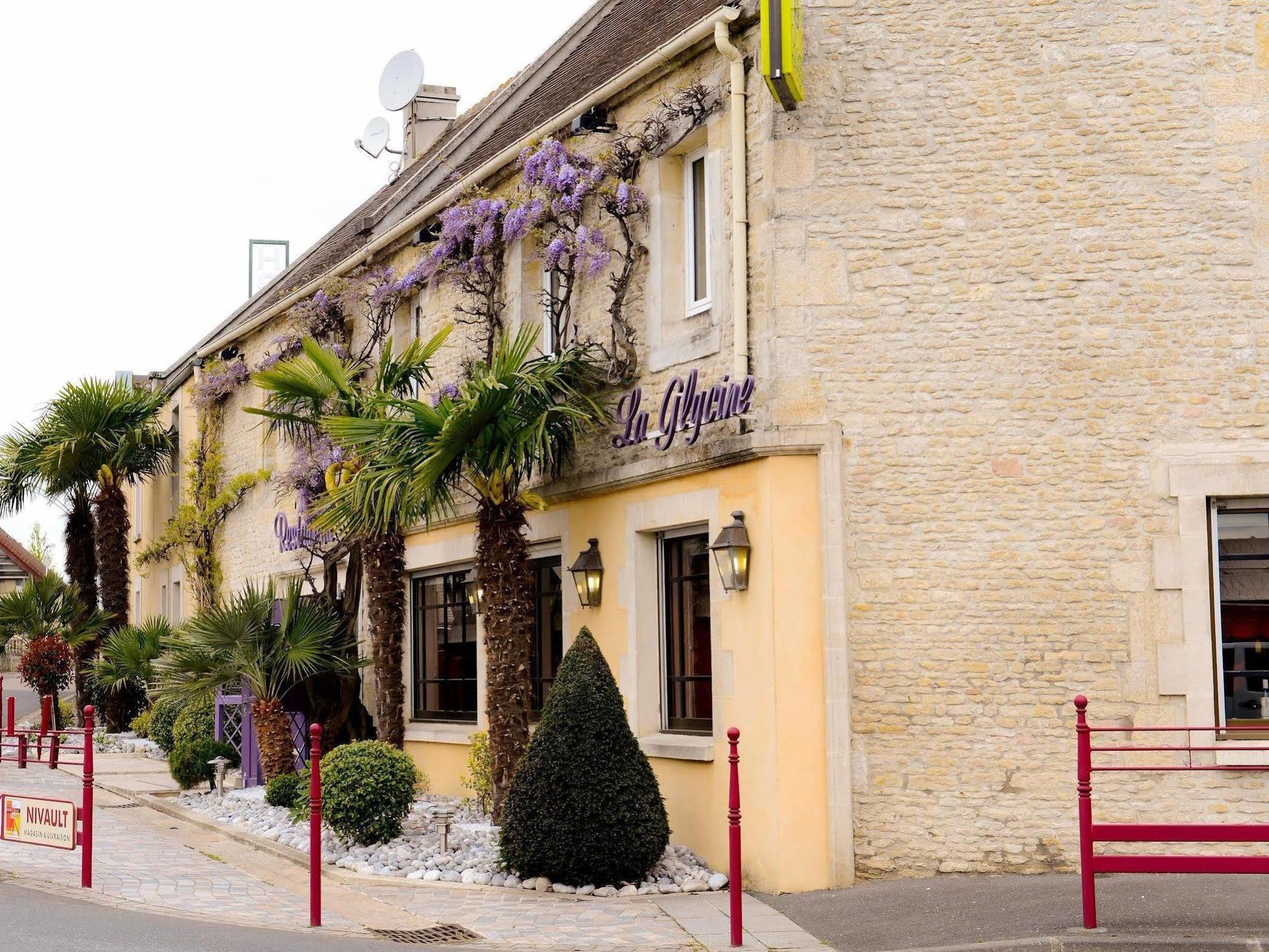 La Glycine Hotel, Spa Et Bien-Etre Bénouville Exterior foto